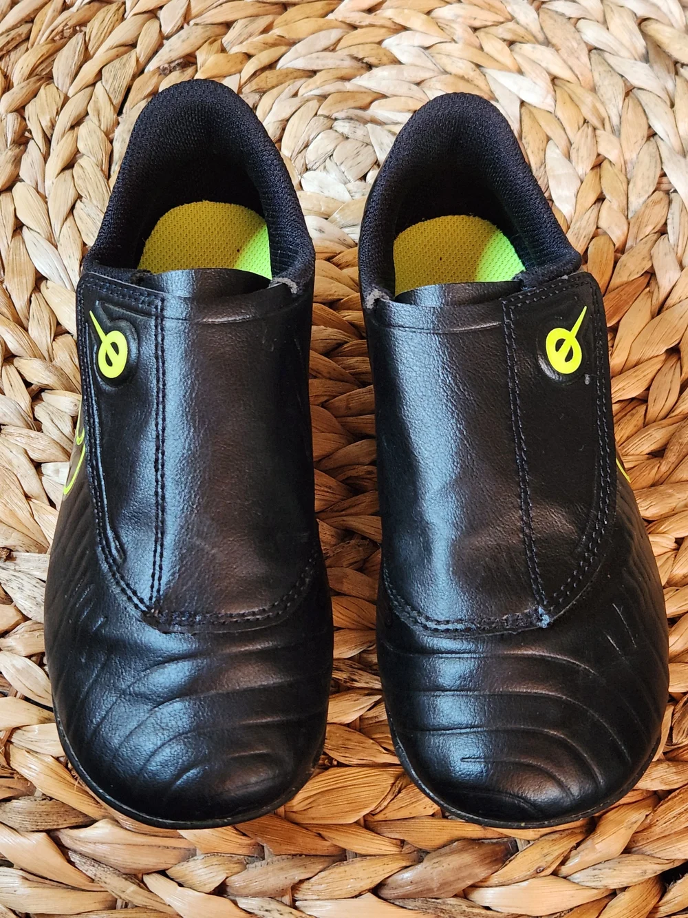 Nike Soccer Cleats Kids 13C - Picture 6 of 9